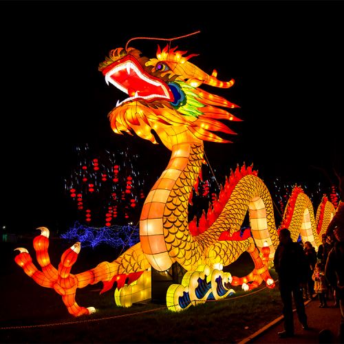 Maisiú Lantern Lasmuigh Féile Lantern Dragon na Síne